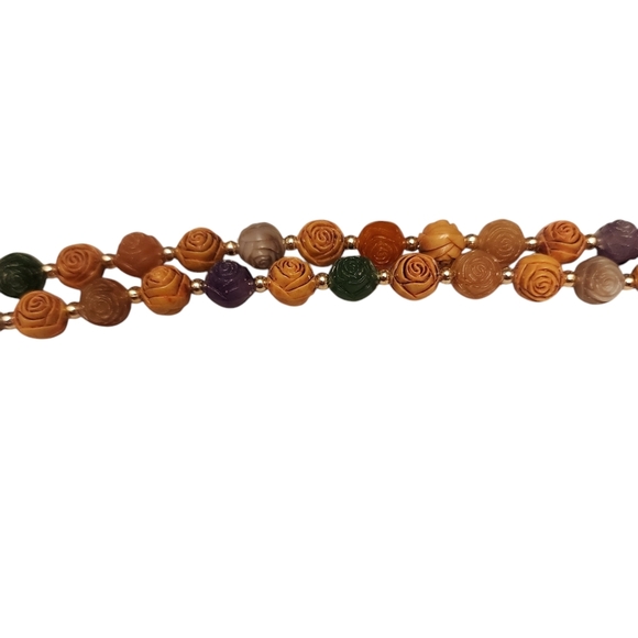 Carved Rosebud Bead Necklace - Picture 4 of 5